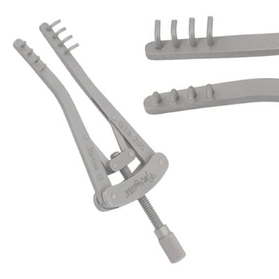 Eye Retractors
