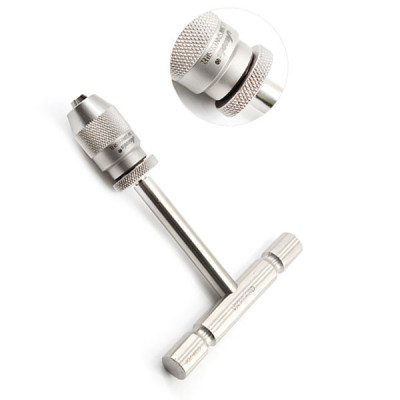 Universal Chuck 4 1/2 inch Cannulated with Reverse Lock