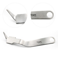 Gluteus Retractor Right 8.25" Handle Bend 6.5" Depth from Bend 4.25"